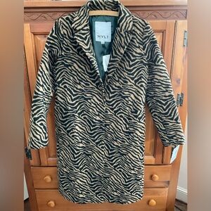 NVLT Tiger Print Faux Fur Long Winter Coat.  One Snap Closure Women’s XS